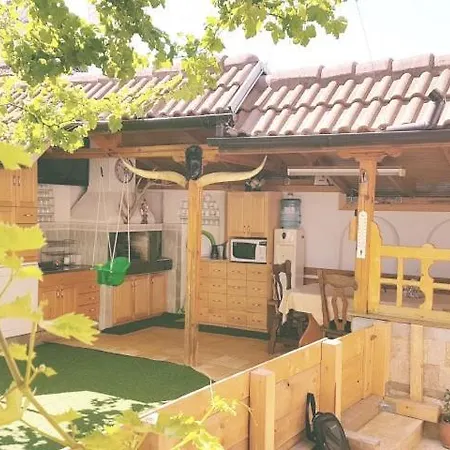 кимако, 100м2 на цена за хотелска за двама * 茨雷沃